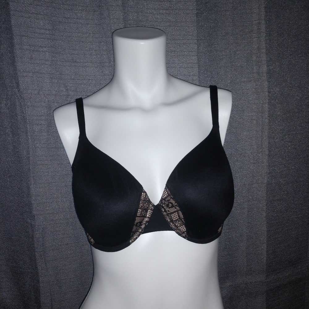 Victoria secret bra.